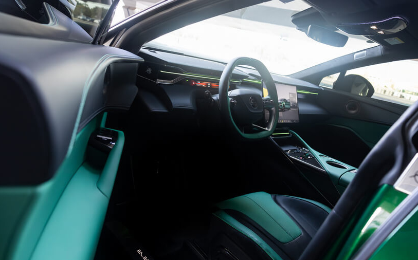 Lotus Eletre R