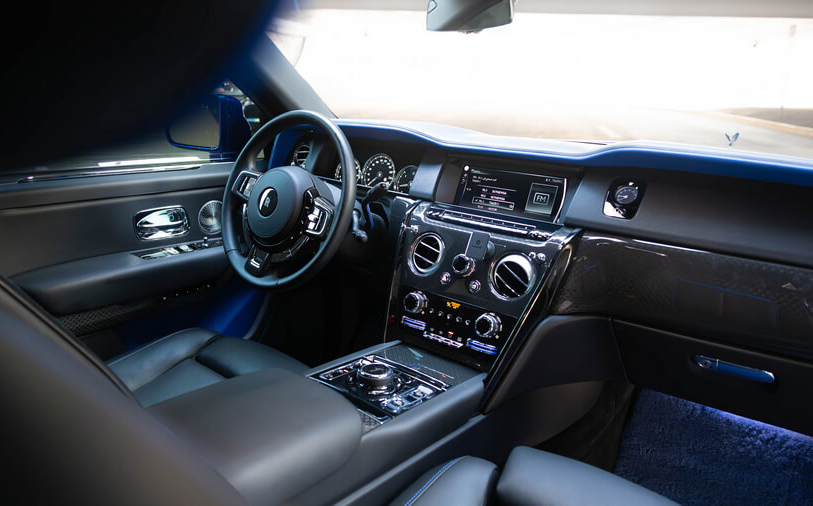 Rolls-Royce Cullinan Blue