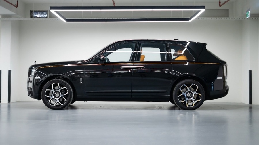 Rolls Royce Cullinan - Black badge