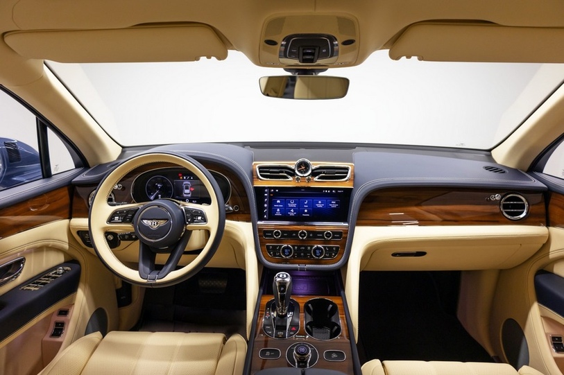 Bentley Bentayga blue