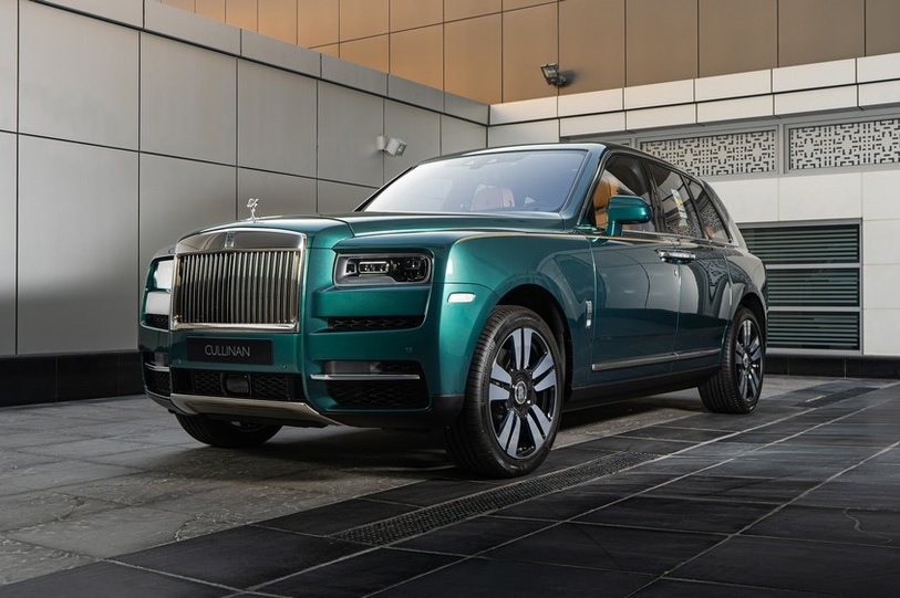 Rolls-Royce Cullinan - Imperial Jade color